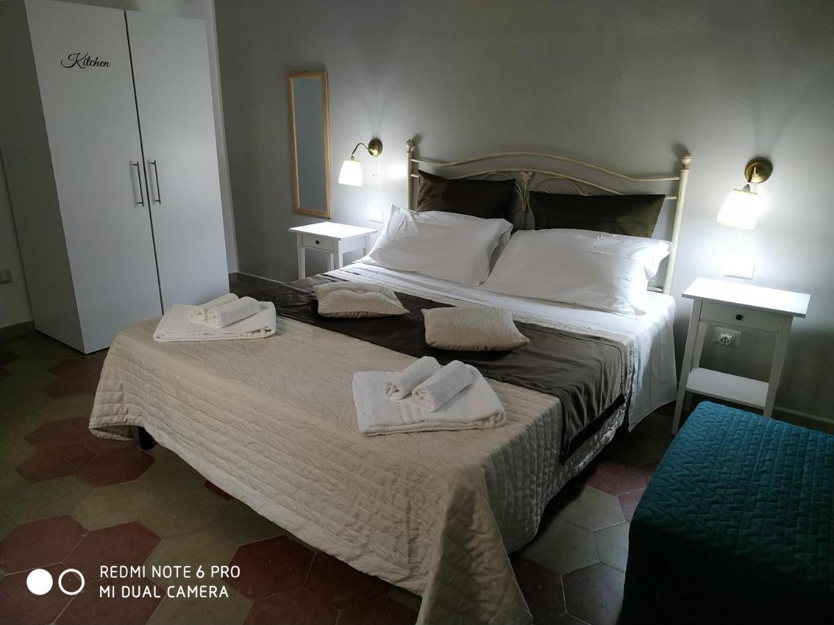 Le Suite Del Teatro Cucinino Privato Tarente Extérieur photo