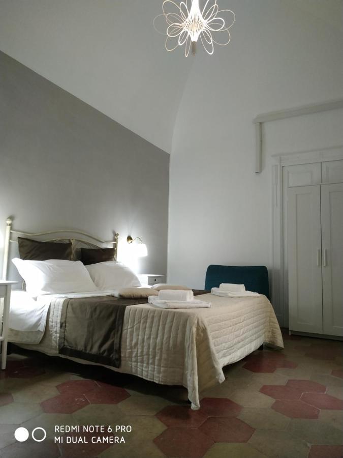 Le Suite Del Teatro Cucinino Privato Tarente Extérieur photo