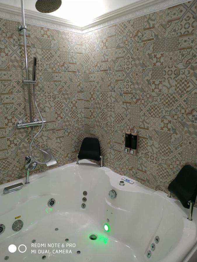 Le Suite Del Teatro Cucinino Privato Tarente Extérieur photo