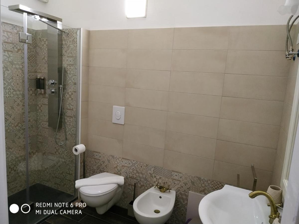 Le Suite Del Teatro Cucinino Privato Tarente Extérieur photo