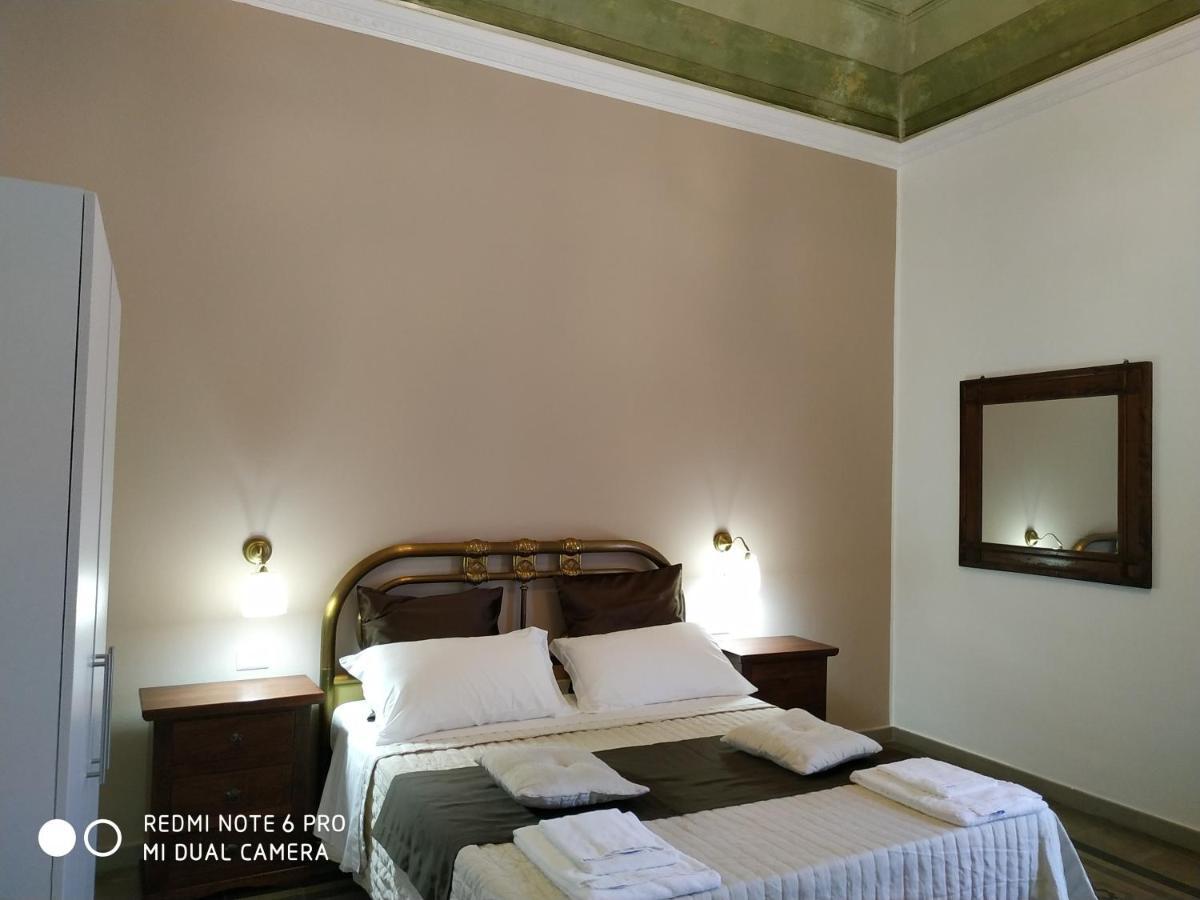 Le Suite Del Teatro Cucinino Privato Tarente Extérieur photo