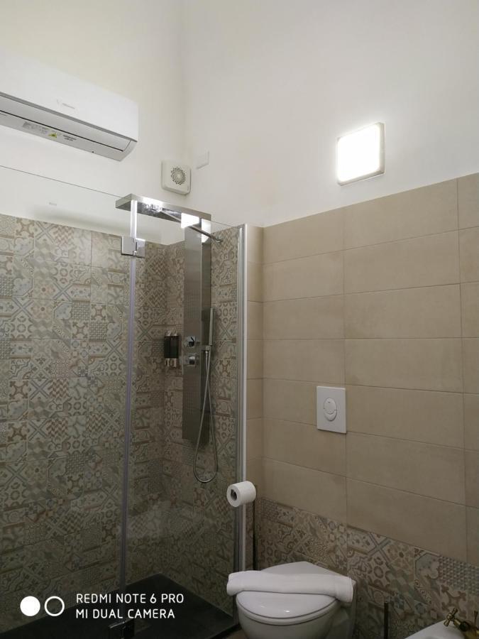 Le Suite Del Teatro Cucinino Privato Tarente Extérieur photo